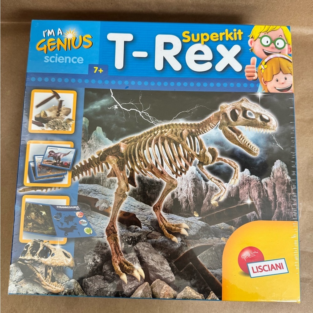 NWT I’m A Genius Science T Rex Super Kit.
